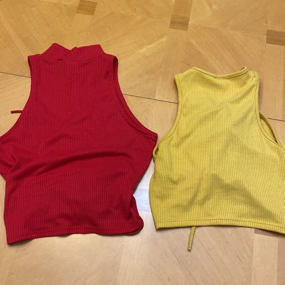 Two Windsor Crop Tops - Picture 4 of 6